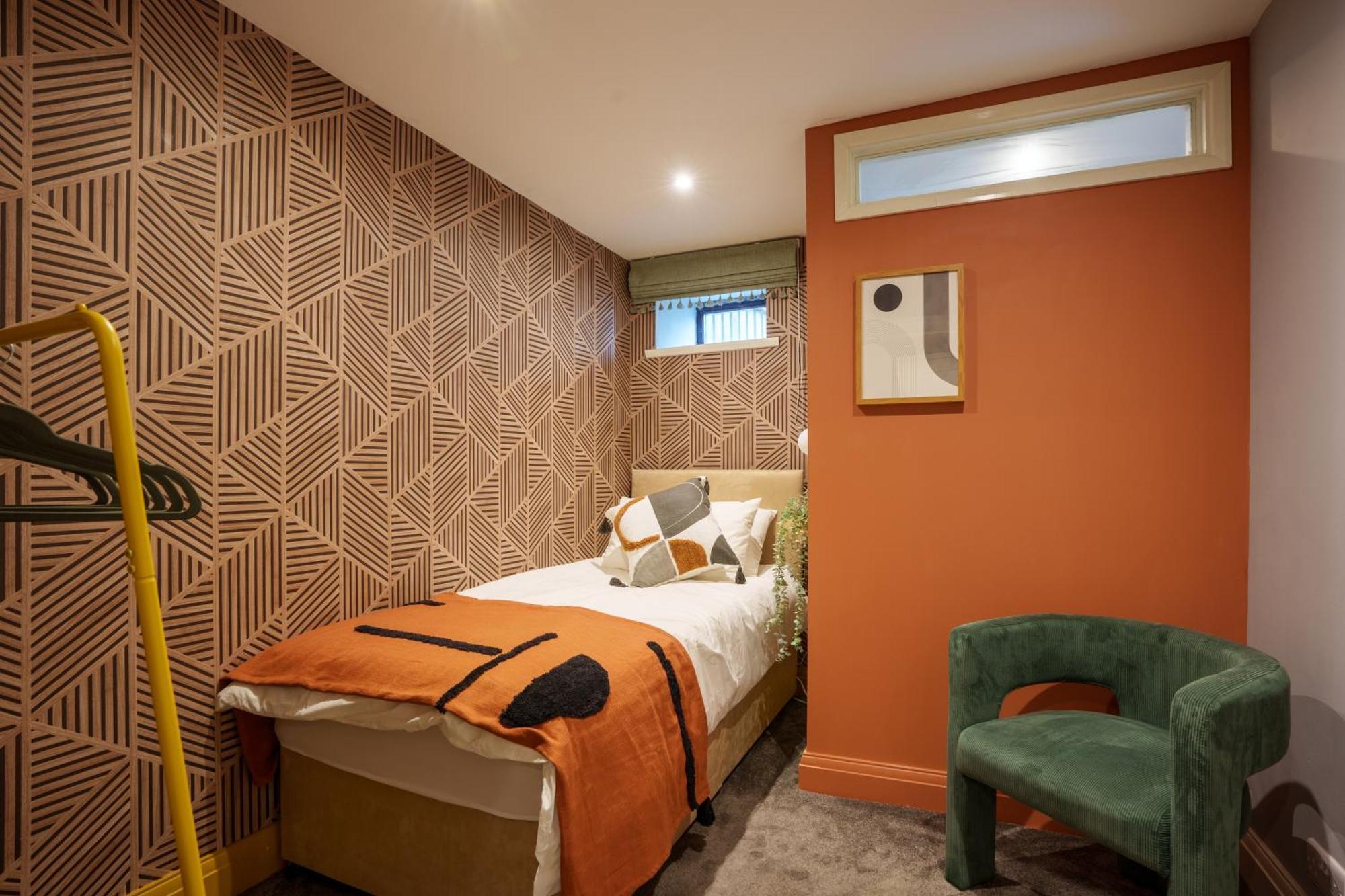 Hideaway - 2 Bed Near Station And Conference Centre Apartment