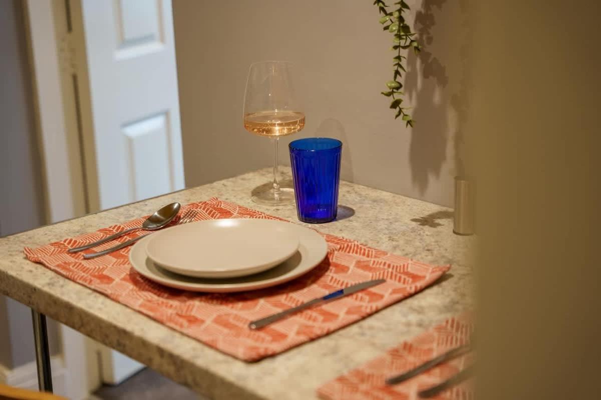 Hideaway - 2 Bed Near Station And Conference Centre Apartment Harrogate